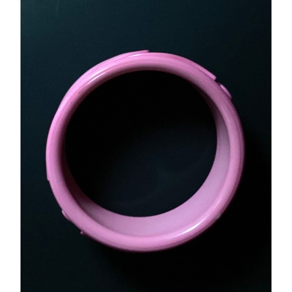 1960s Wide Pink Flower Power Lucite Bangle Bracelet Carved Style - Picture 7 of 7